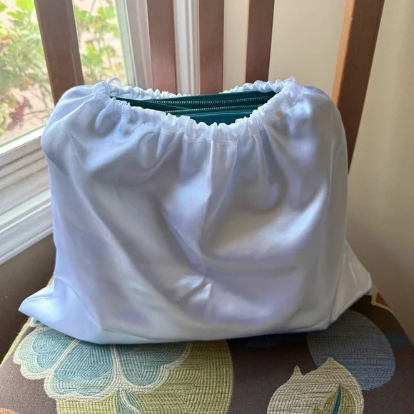 LUG Double Dip Satin Luxe VL Crossbody Bag - Picture 4 of 4